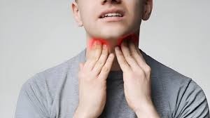 Pescoço Inchado? Conheça 7 Causas Comuns e o Que Fazer